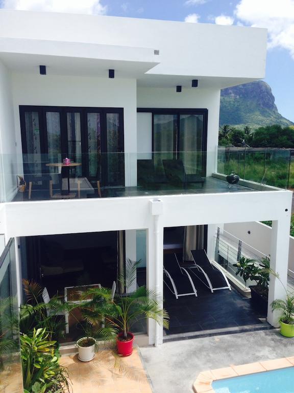 Pingo Premium Apartment La Gaulette Room photo